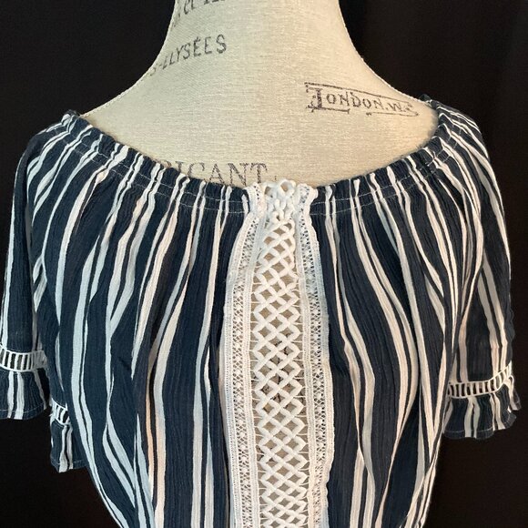 Ocean Drive Coquette Crop Top: Size M - Picture 4 of 13